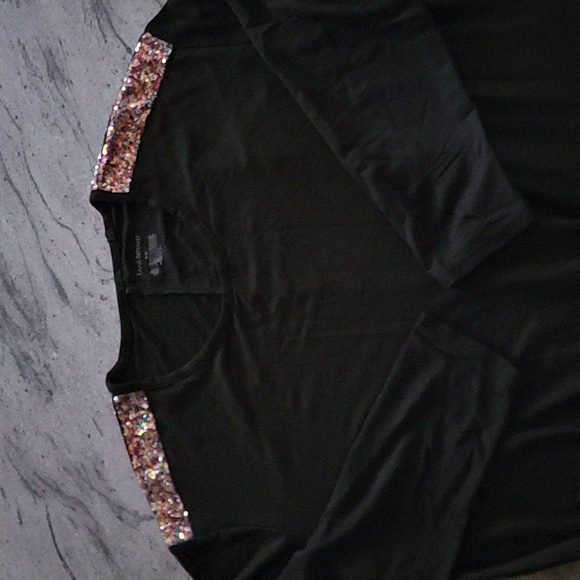Lane Bryant Multi Color sequined shoulder long sleeve top black size 18/20 NWOT - Picture 3 of 11